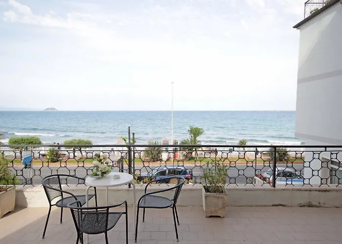 Aquilia Hotel 3*
