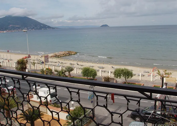 Aquilia 3*