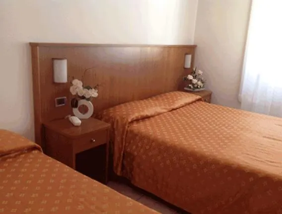 Aquilia Hotel 3*