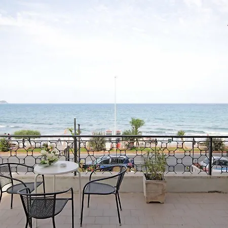 Aquilia Hotel 3*