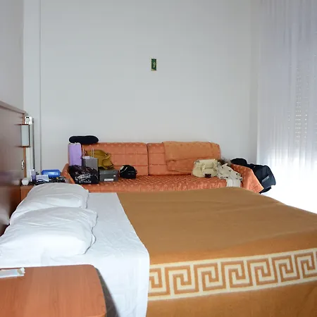 Aquilia 3*