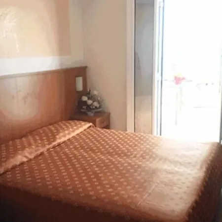 Отель Aquilia 3*