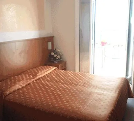 Aquilia Отель 3*